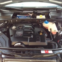 Detailing Motor Audi A4 - dupa